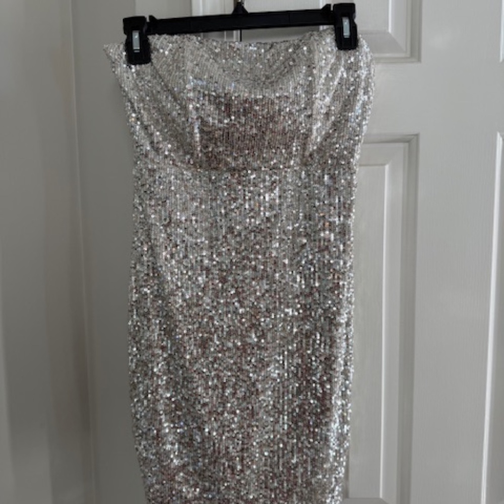 NWT Strapless Sequin Mini Dress